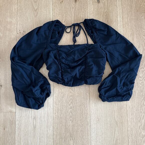 Urban Outfitters - Balloon Sleeve Square Neck Crop Top in Black - Picture 1 of 4